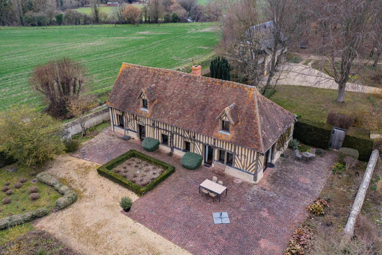 Maison "Jardin Gaillard" Bieville-en-Auge Exteriér fotografie